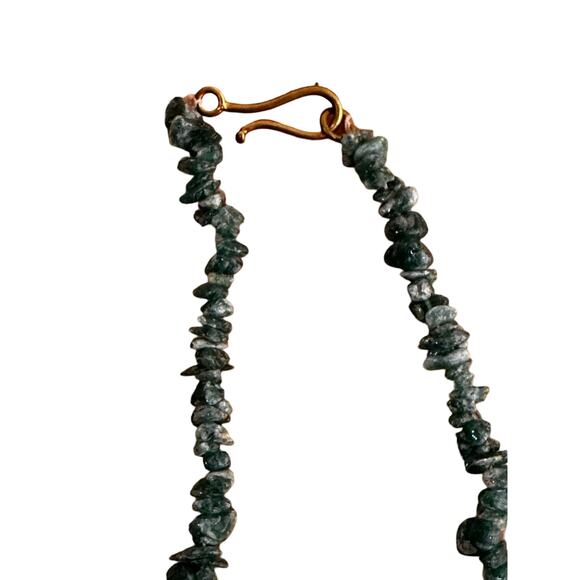 Green Moss Agate Gemstone Chip Necklace - Picture 3 of 6